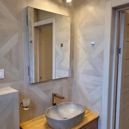 Renovated, Classic, High Ceiling In The Historic Center Of *